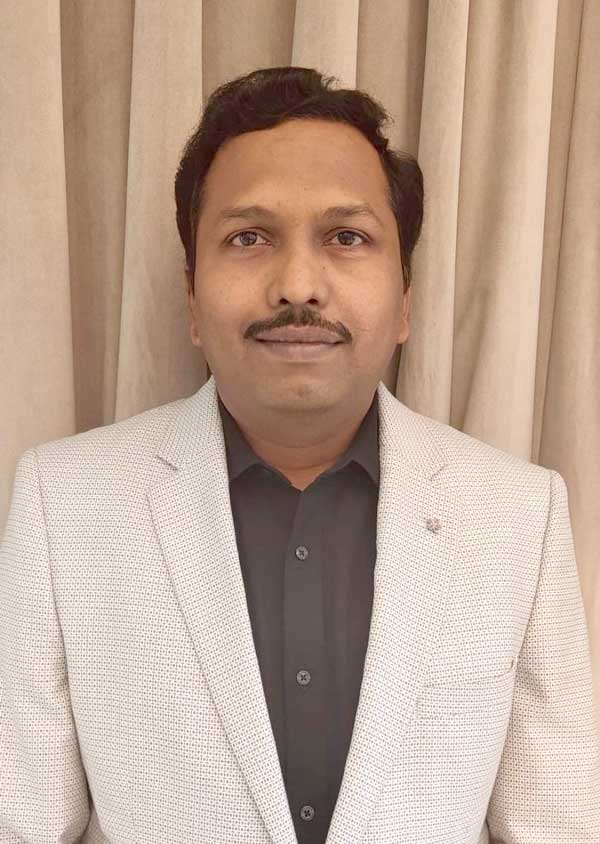 Dr Amar Shinde
